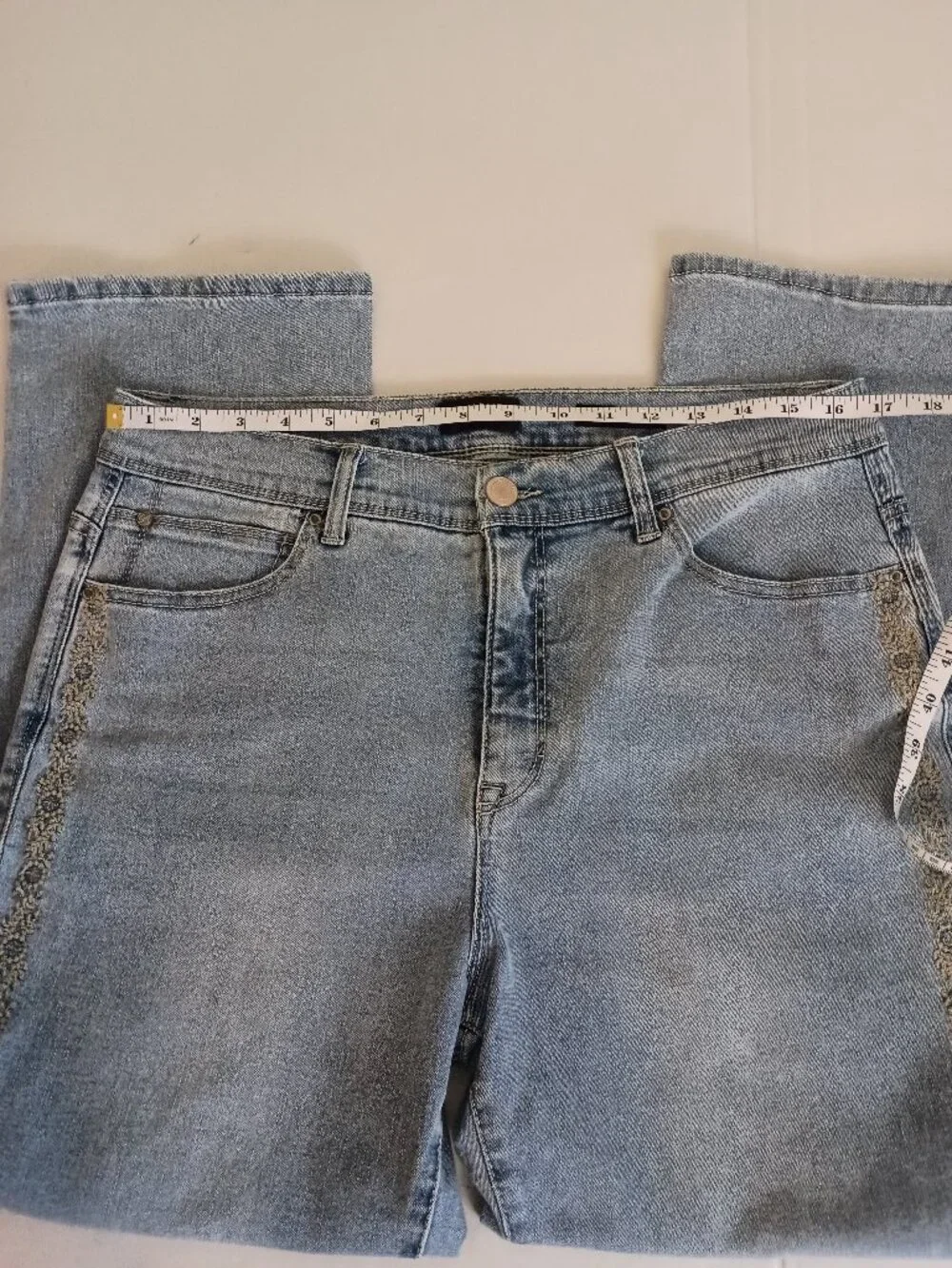 Curve Appeal High Rise Straight Ankle Jeans Light Wash Embroidered Women’s 14 VG - Picture 12 of 16